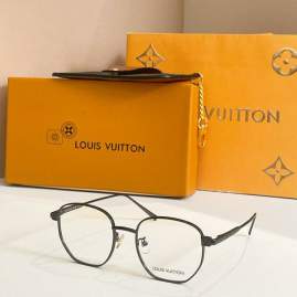 Picture of Louis Vuitton Sunglasses _SKUfw76276502fw